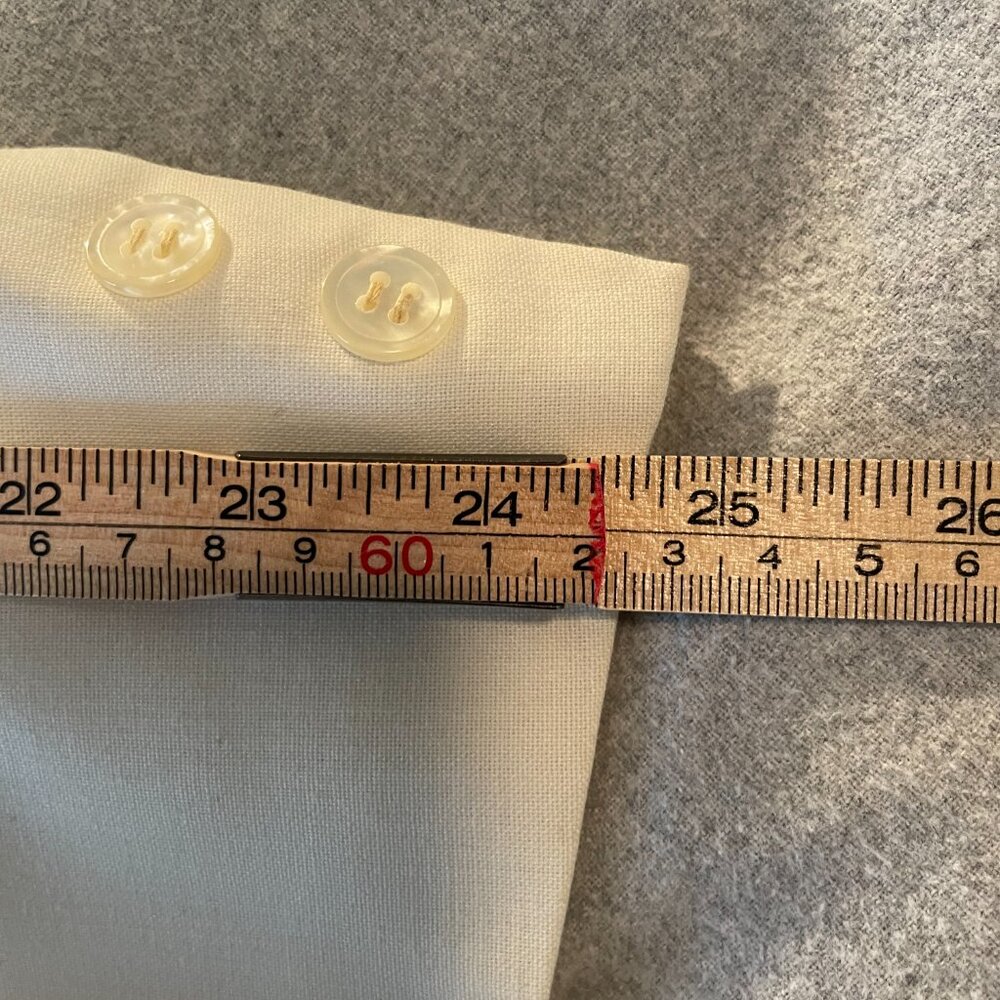 Men's light weight white summer suit jacket - Picture 10 of 12